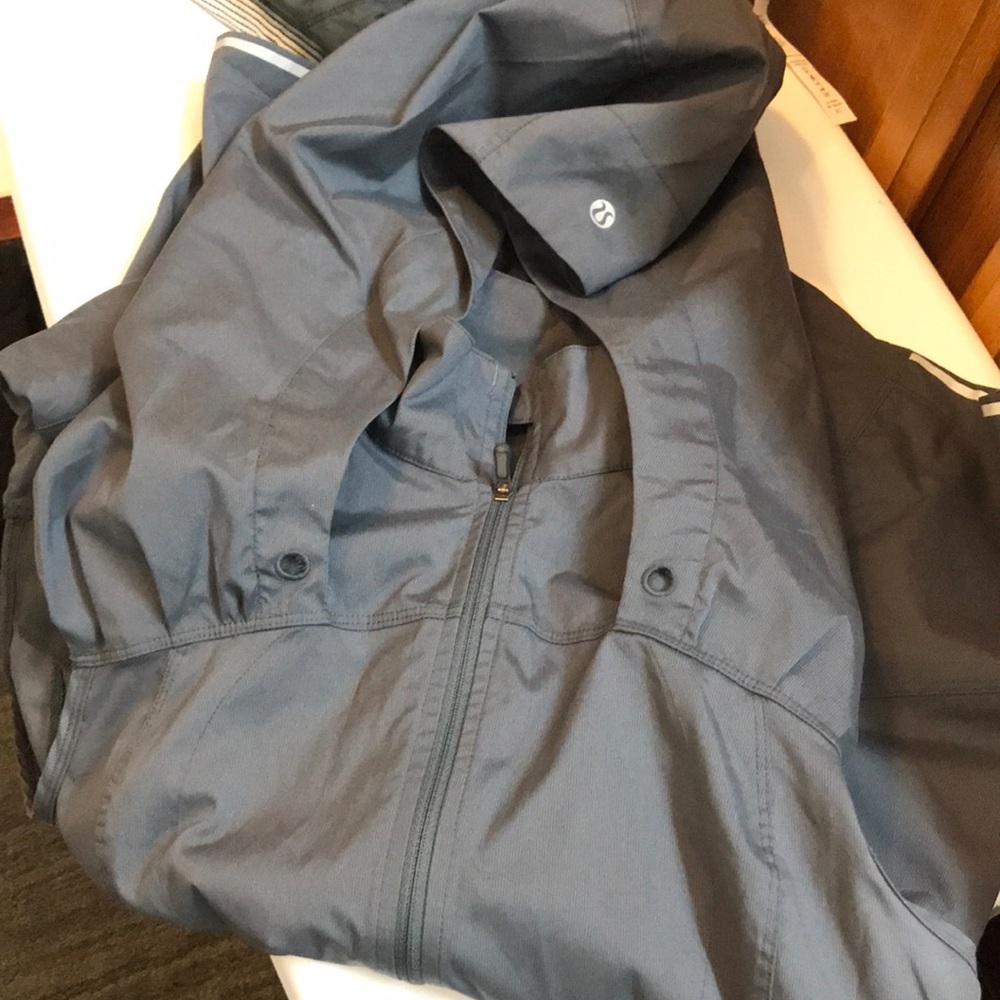 Lululemon run vest